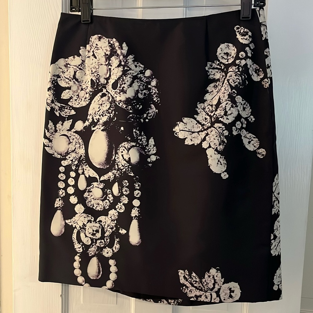 Oscar de la Renta black silk jewel print skirt 8